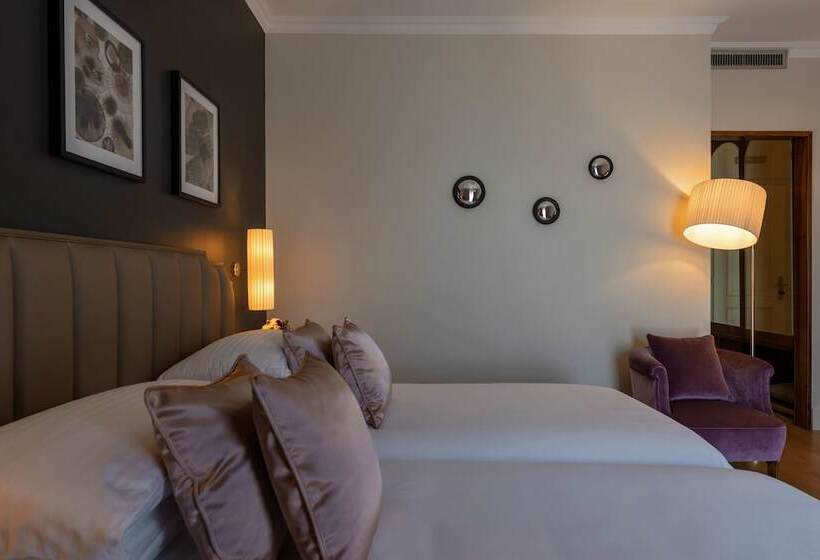 Superior room with lake view, Villa Del Sogno