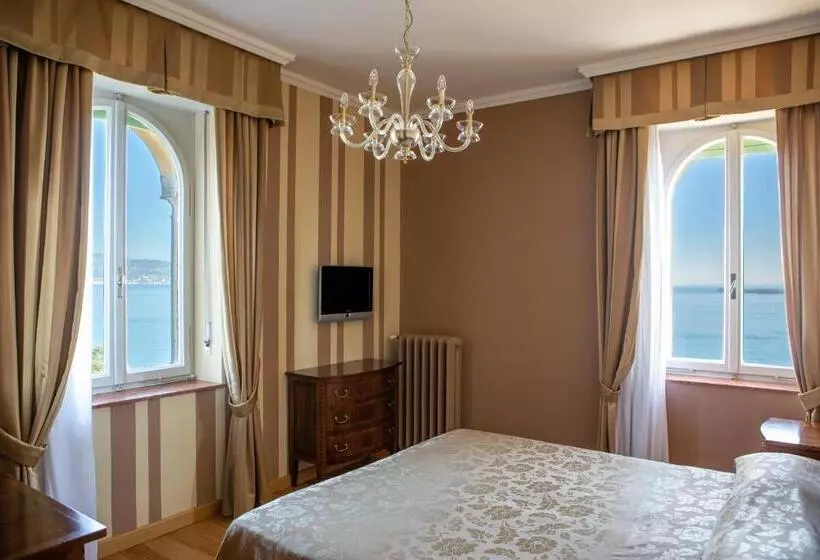 سوییت جونیور با چشم‌انداز دریاچه, Villa Del Sogno