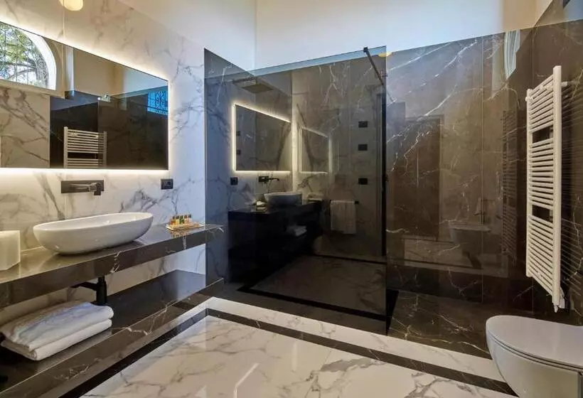سوییت جونیور با چشم‌انداز دریاچه, Villa Del Sogno