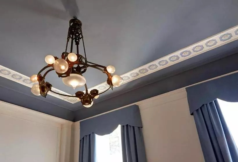 سوییت جونیور با چشم‌انداز دریاچه, Villa Del Sogno