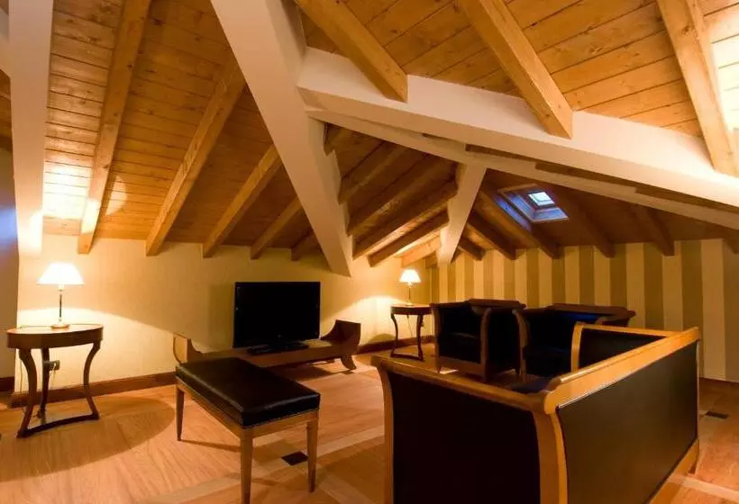 Suite with Terrace, Villa Del Sogno