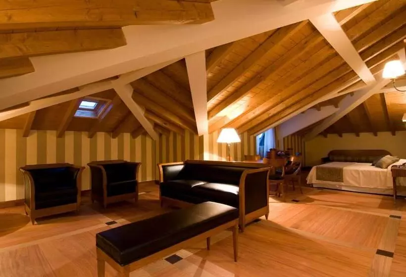 Suite with Terrace, Villa Del Sogno