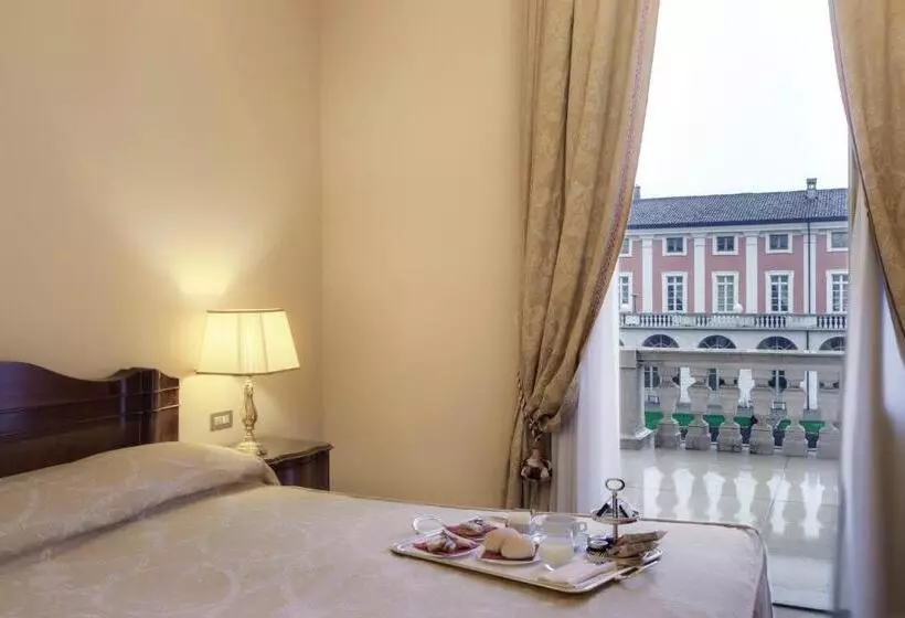 デラックスルーム, Villa Fenaroli Palace
