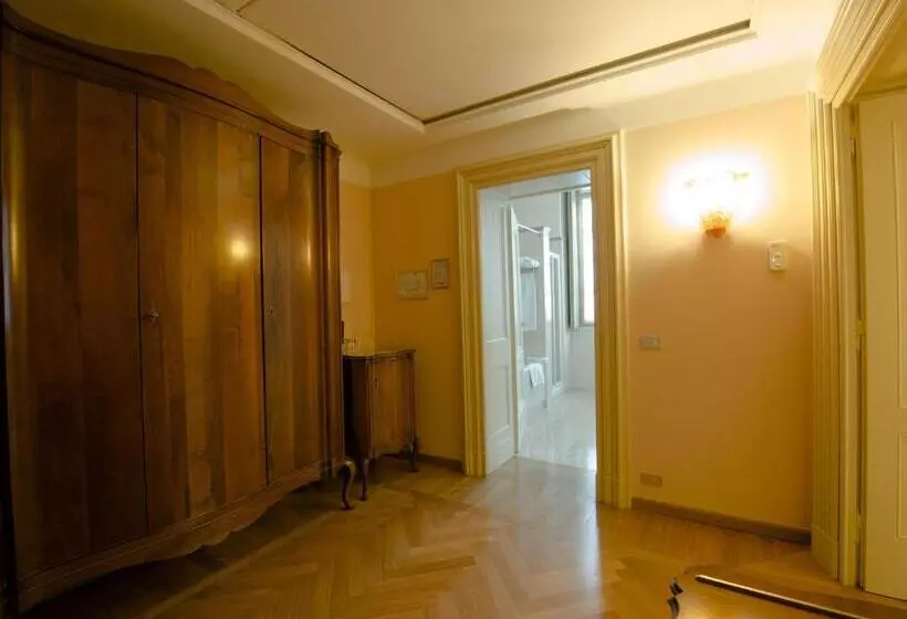 ジュニアスイート, Villa Fenaroli Palace