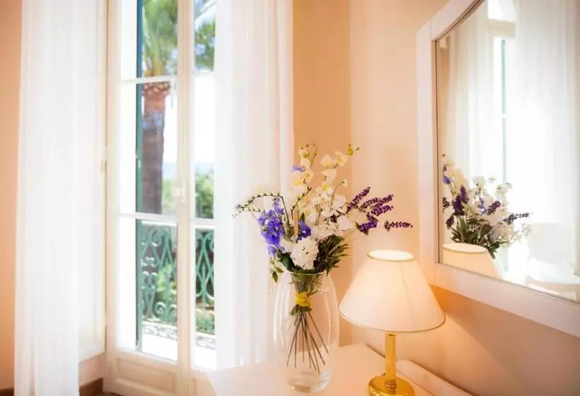 اتاق استاندارد با چشم‌انداز دریا, Villa Sylva & Spa