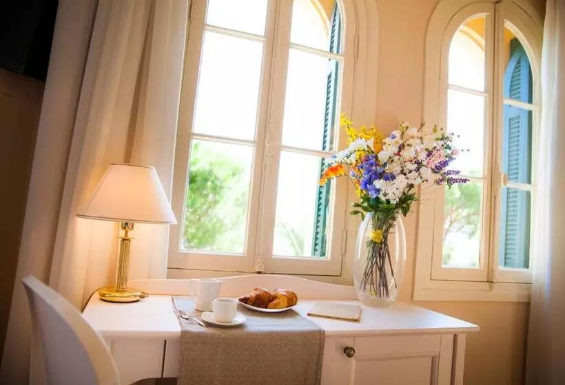 اتاق استاندارد با چشم‌انداز دریا, Villa Sylva & Spa