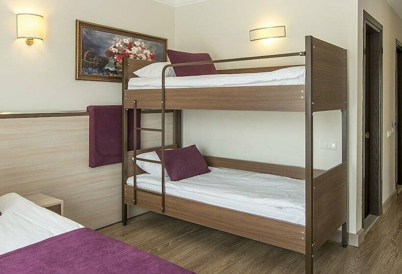 חדר משפחתי עם מיטת קומתיים, Crystal Aura Beach Resort & Spa   Ultimate All Inclusive