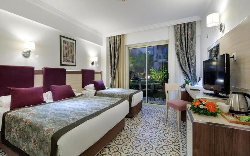 标准房带园景, Crystal Aura Beach Resort & Spa   Ultimate All Inclusive