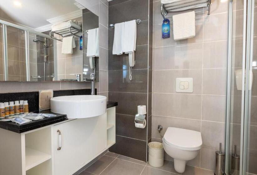 חדר סטנדרט עם טרסה, Crystal Aura Beach Resort & Spa   Ultimate All Inclusive