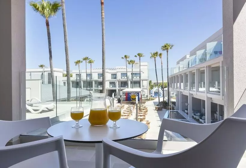 استودیو خانوادگی, Hipotels Barrosa Park