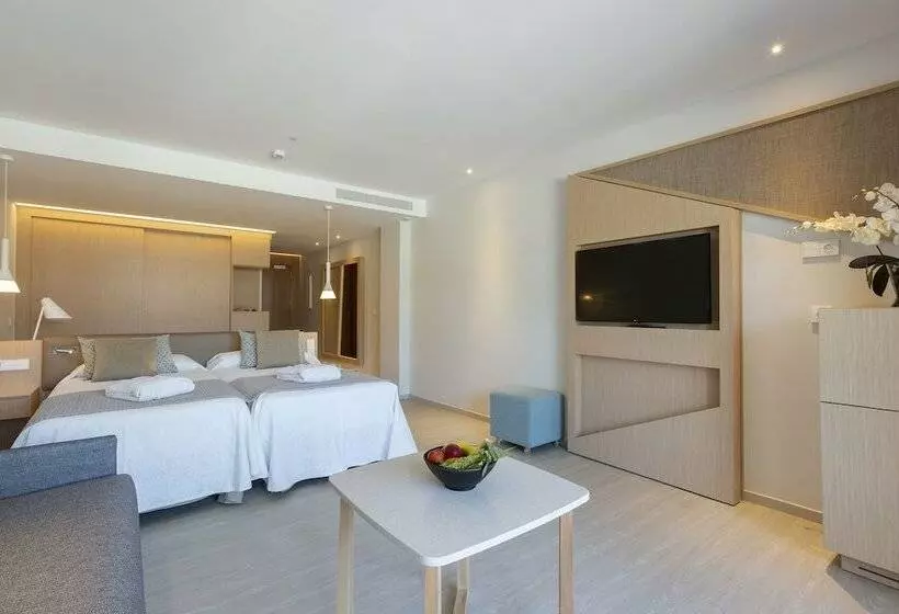 استودیو خانوادگی, Hipotels Barrosa Park