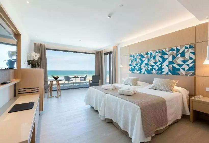 اتاق استاندارد با چشم‌انداز دریا, Hipotels Barrosa Park