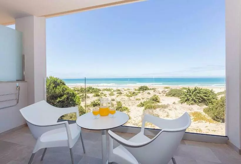 سوییت جونیور با چشم‌انداز دریا, Hipotels Barrosa Park