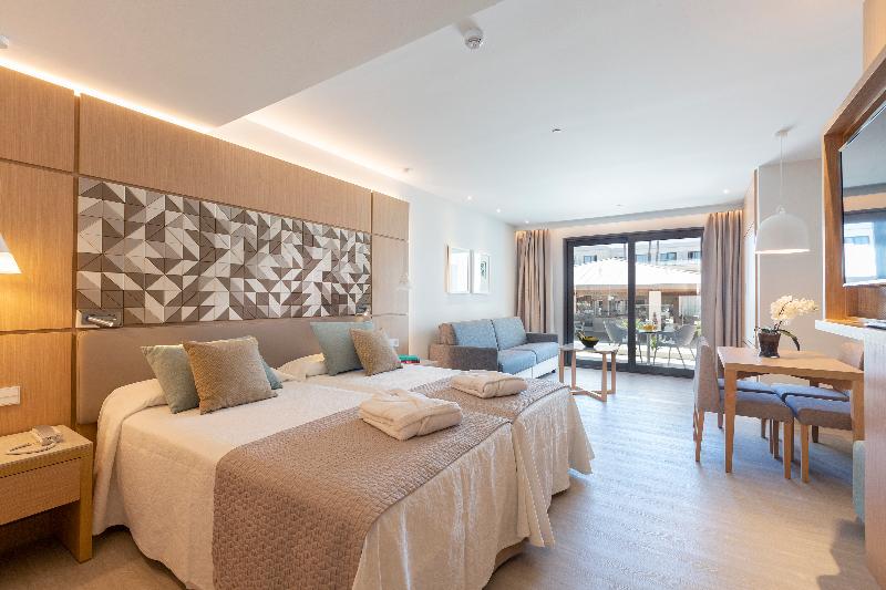 Семейный Номер, Hipotels Barrosa Park