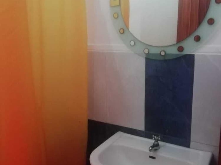 스탠다드 트리플 룸, Cocos