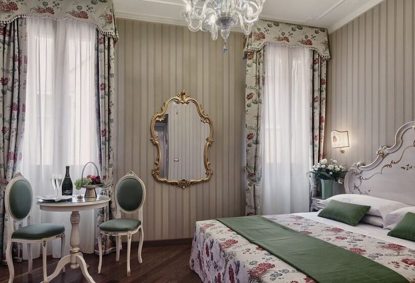 Standaard Vierpersoonskamer, Antica Locanda Al Gambero