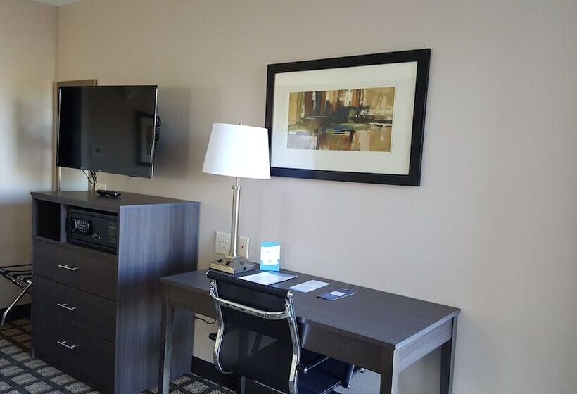 غرفه قياسيه سريرين مزدوجين, Baymont By Wyndham Clarksville