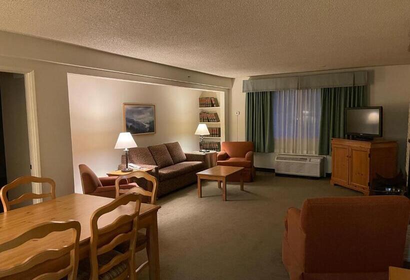 جناح إدارى, Coast Inn At Lake Hood