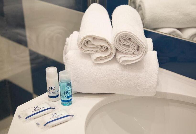 اتاق اکونومی, Crawford