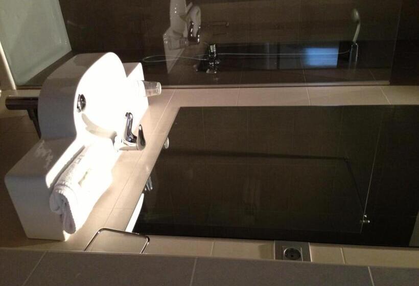 اتاق سوپریور, Domus