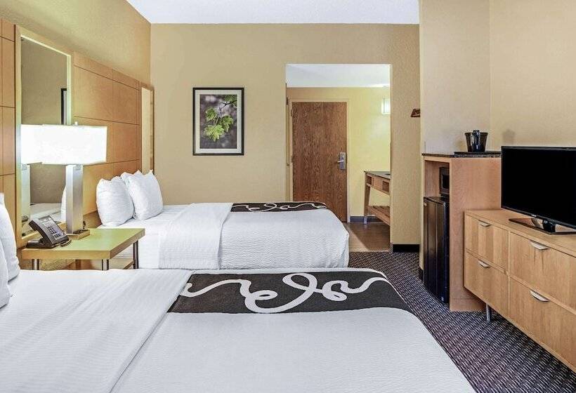 스탠다드 룸 더블 침대 2개, La Quinta By Wyndham Naples Downtown