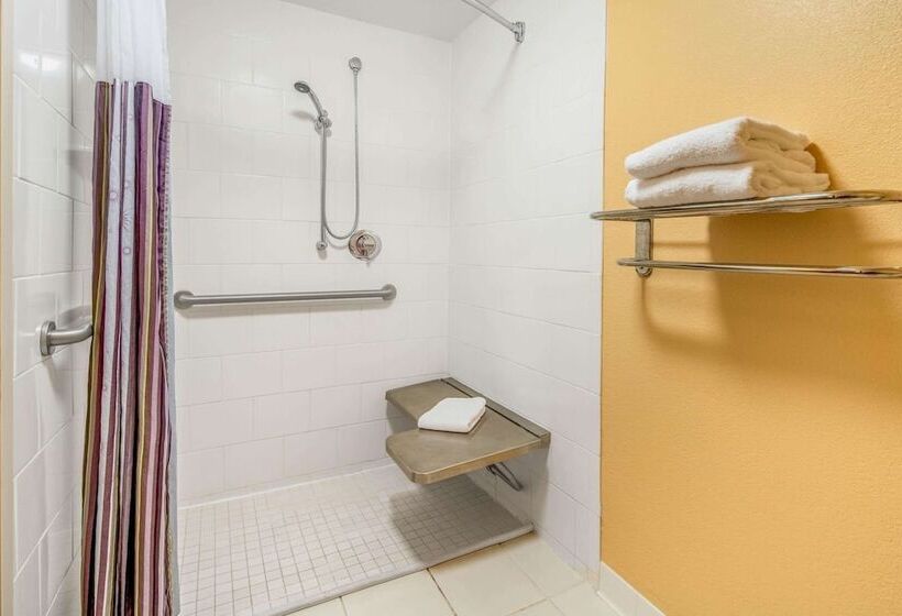 디럭스 스위트, La Quinta By Wyndham Naples Downtown