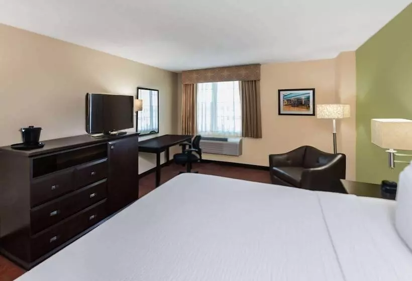 身障者適用スイートルーム, La Quinta By Wyndham San Antonio Medical Ctr. Nw