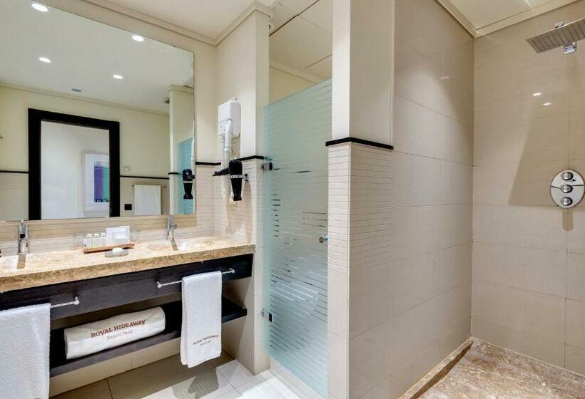 Номер Deluxe Вид на Море Боковой, Royal Hideaway Sancti Petri