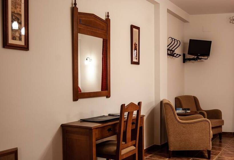 غرفة عائلية, La Fragua Ii