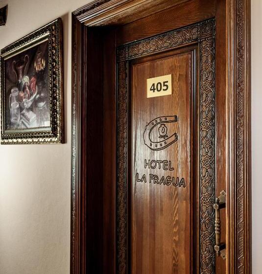 غرفة قياسية, La Fragua Ii