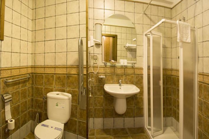 غرفة قياسية, La Fragua Ii