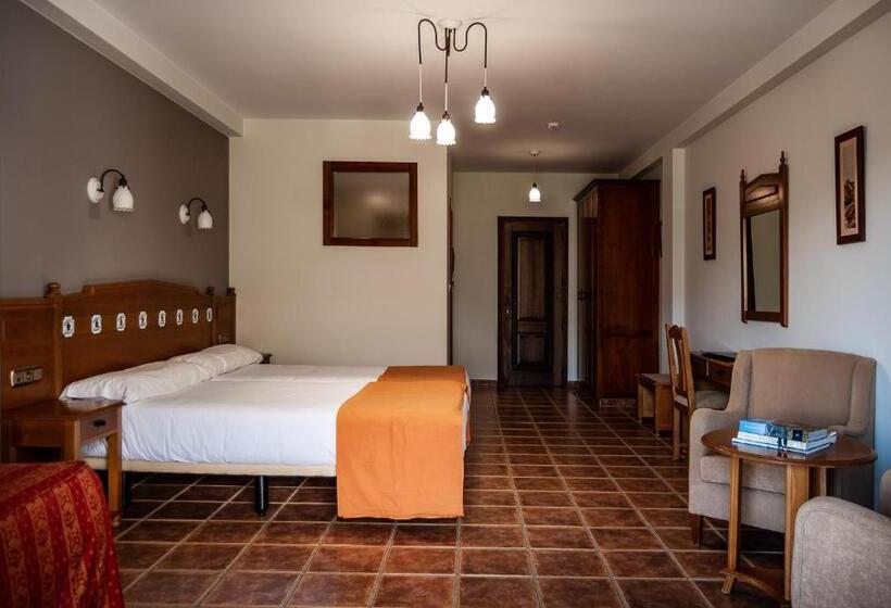 غرفة قياسية ثلاثية, La Fragua Ii