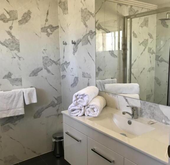 Номер Deluxe, Sunseeker Motor Inn