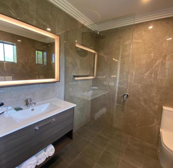 스탠다드 스튜디오 킹침대, Sunseeker Motor Inn