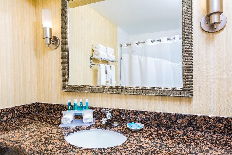 Студия Deluxe, Microtel Inn & Suites By Wyndham Walterboro