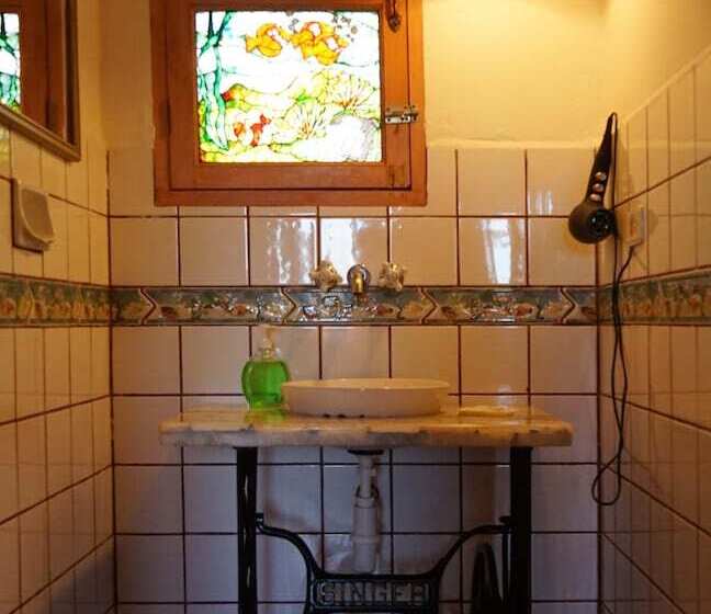 بانگلوی استاندارد, El Pueblito Hotel Boutique