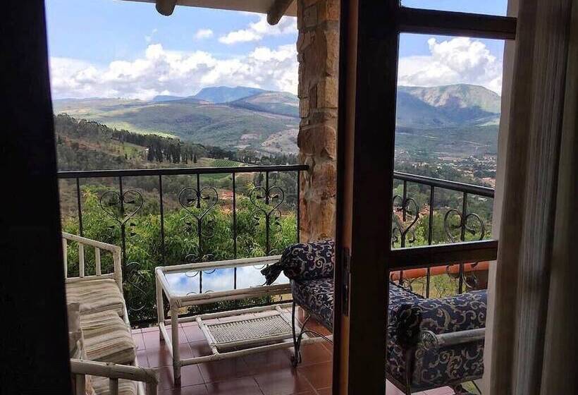 بانگلوی استاندارد, El Pueblito Hotel Boutique