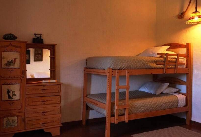 بانگلوی استاندارد, El Pueblito Hotel Boutique