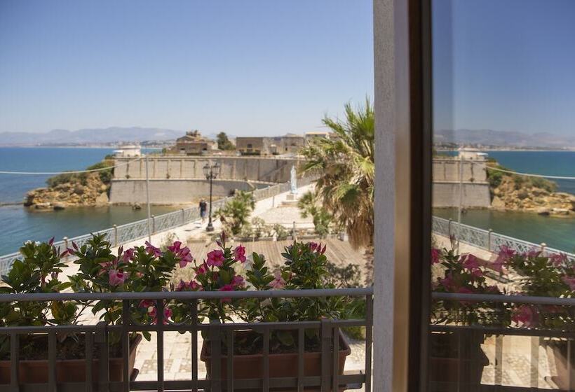 海景带阳台高级间, Al Madarig