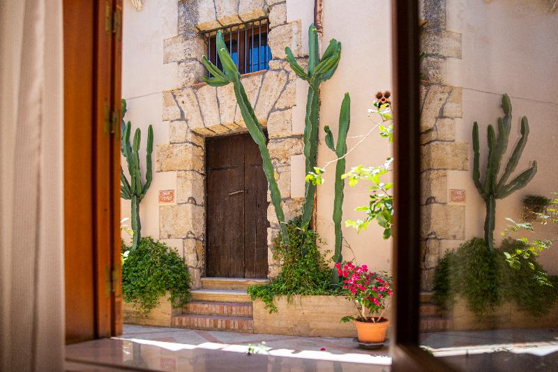 标准间, Al Madarig