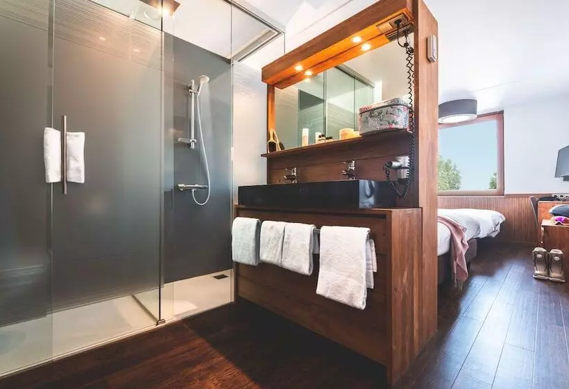 Comfort-huone, Alpine Hotel Snowworld