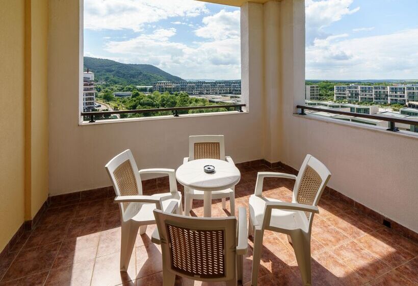 Семейный Номер, Alua Helios Bay