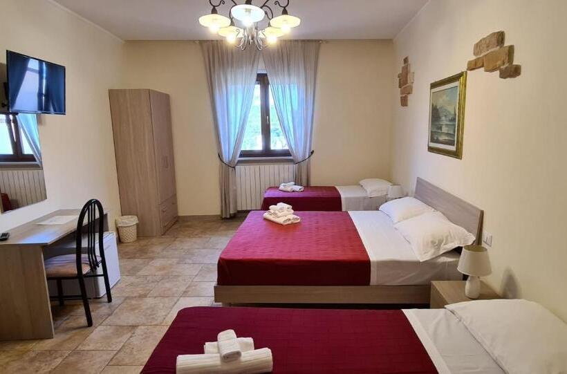 Четырехместный Номер Стандарт, Bed And Breakfast La Terrazza