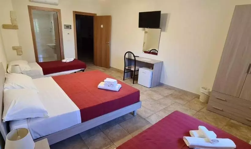 スタンダード４人部屋, Bed And Breakfast La Terrazza