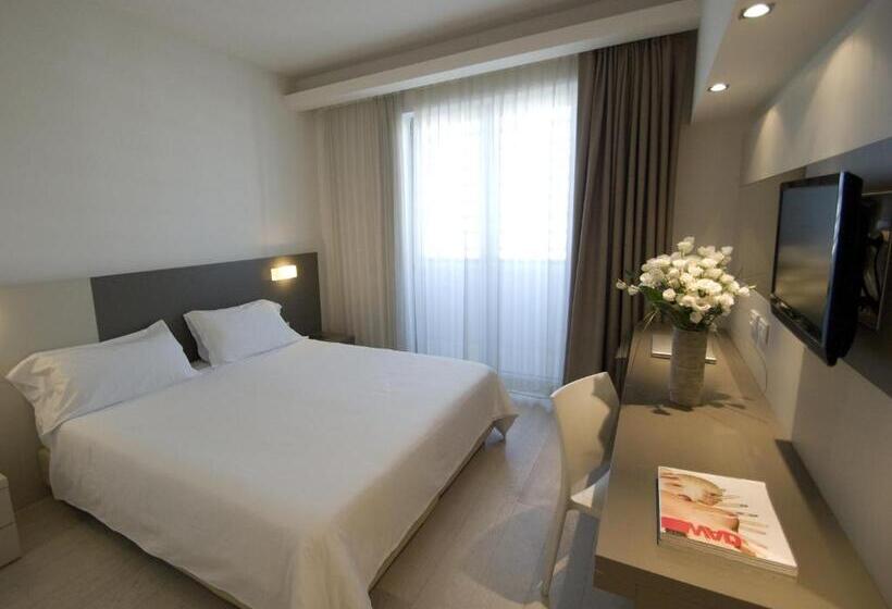 اتاق اجرایی, Cube