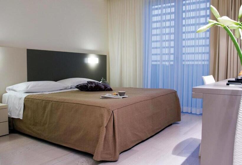 اتاق سوپریور, Cube