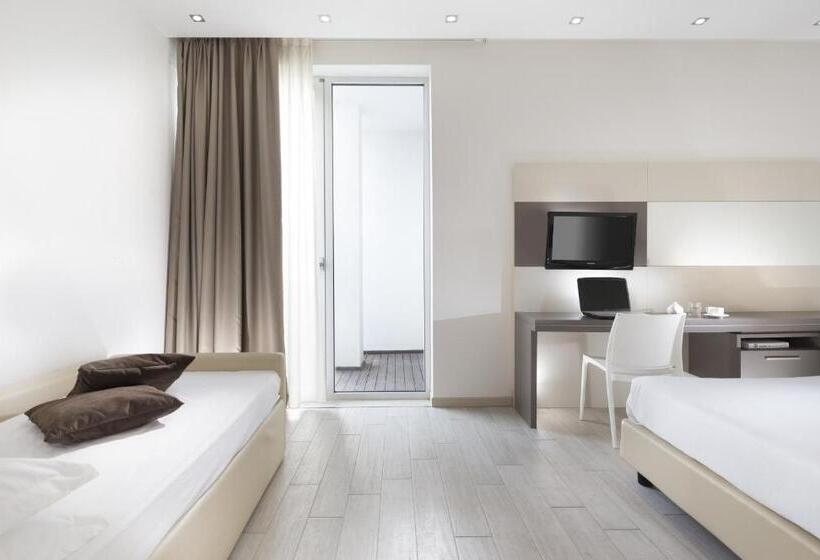 اتاق لوکس, Cube