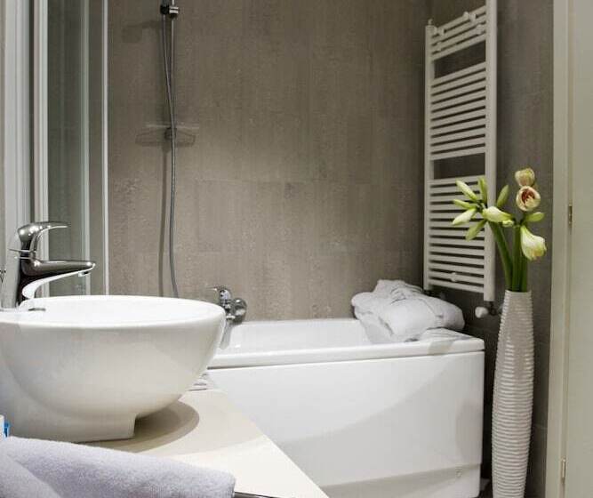 اتاق خانوادگی, Cube