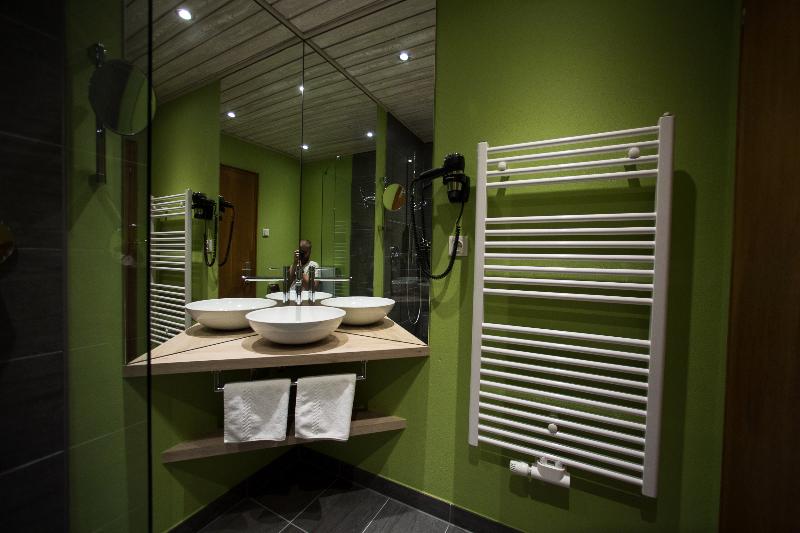 اتاق سوپریور, Cube