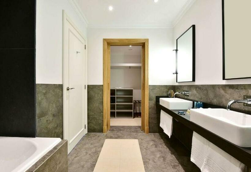 جناح, Dolce Camporeal Lisboa